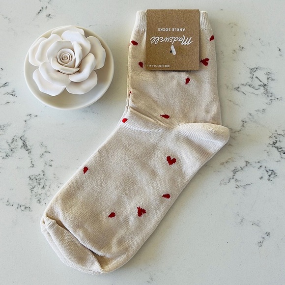 Madewell Shimmer Ankle Socks in Petal Hearts - Picture 2 of 8
